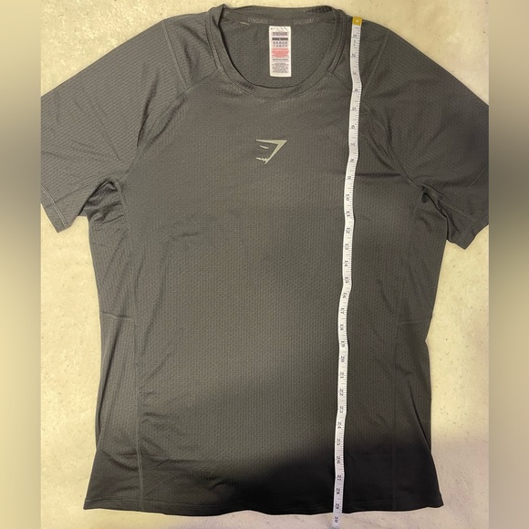 Gymshark Apex Mesh T-Shirt - Picture 7 of 9